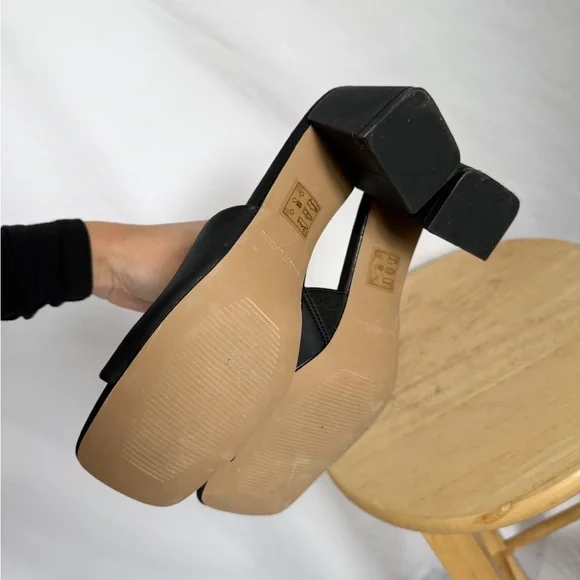 Call it spring heels - Picture 3 of 6